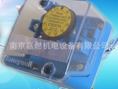 HONEYWELL>燃?xì)饪諝?壓力監(jiān)測(cè)開(kāi)關(guān)> C6097A2400